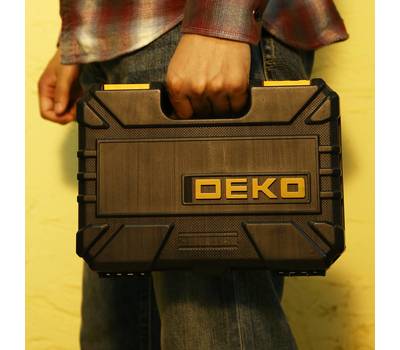Отвертка аккумуляторная DEKO DKS4FU-Li аккум. (кейс в комплекте) (063-4152)